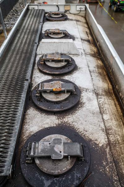 Camion citerne Renault MIDLUM 280+TANK 12.500L/5 Comp.