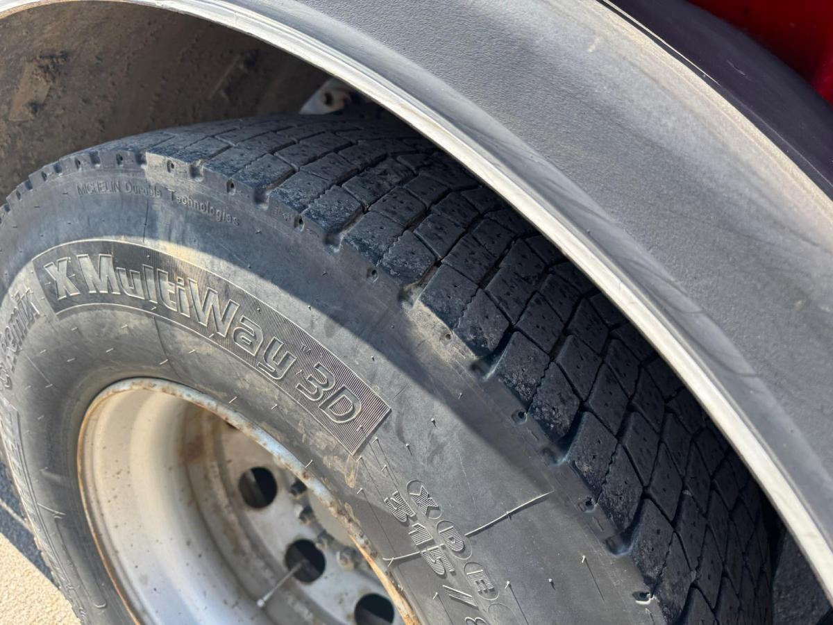 Camion citerne Renault Premium