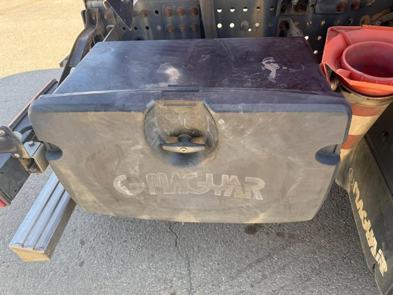 Camion citerne Renault Premium