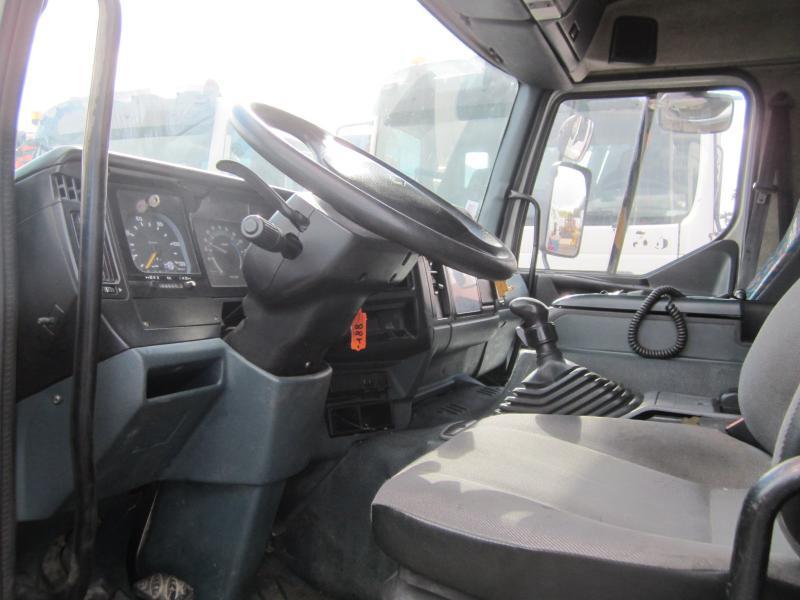 Camion citerne Renault Premium 340