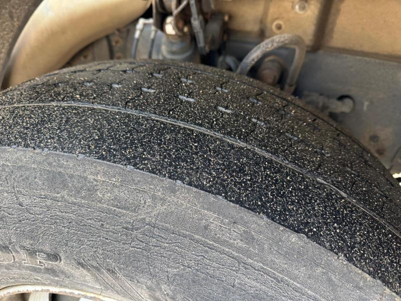 Camion citerne Renault Premium 370 DXI