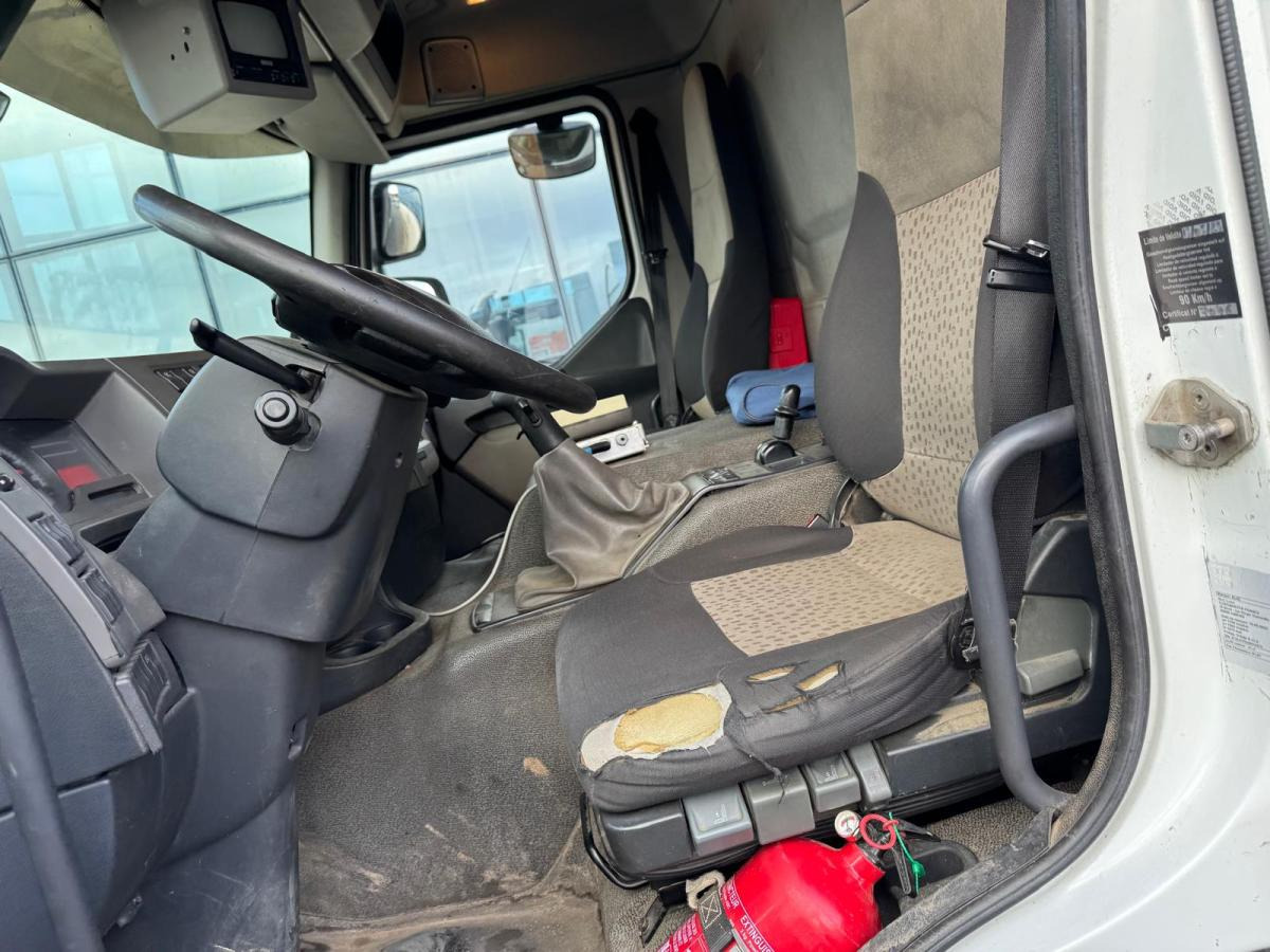 Camion citerne Renault Premium 370 DXI