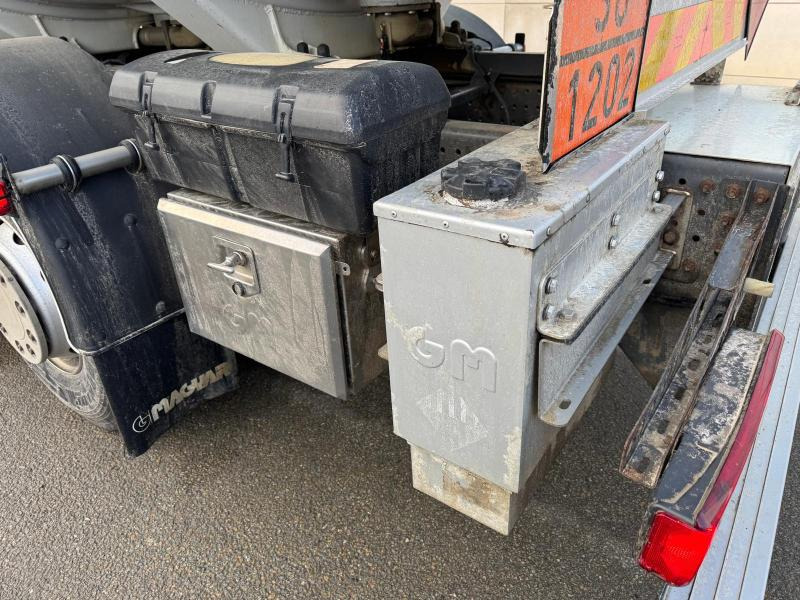 Camion citerne Renault Premium 370 DXI