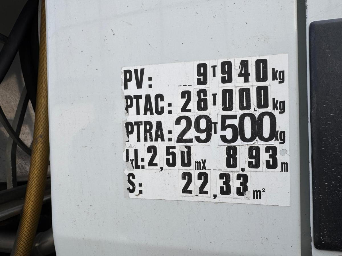 Camion citerne Renault Premium 370 DXI