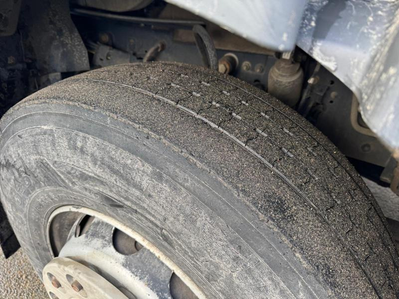 Camion citerne Renault Premium 370 DXI