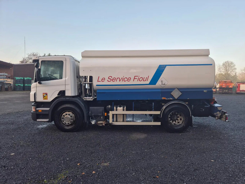 Camion citerne Scania P310 13500L CARBURANT / FUEL - 4 COMP