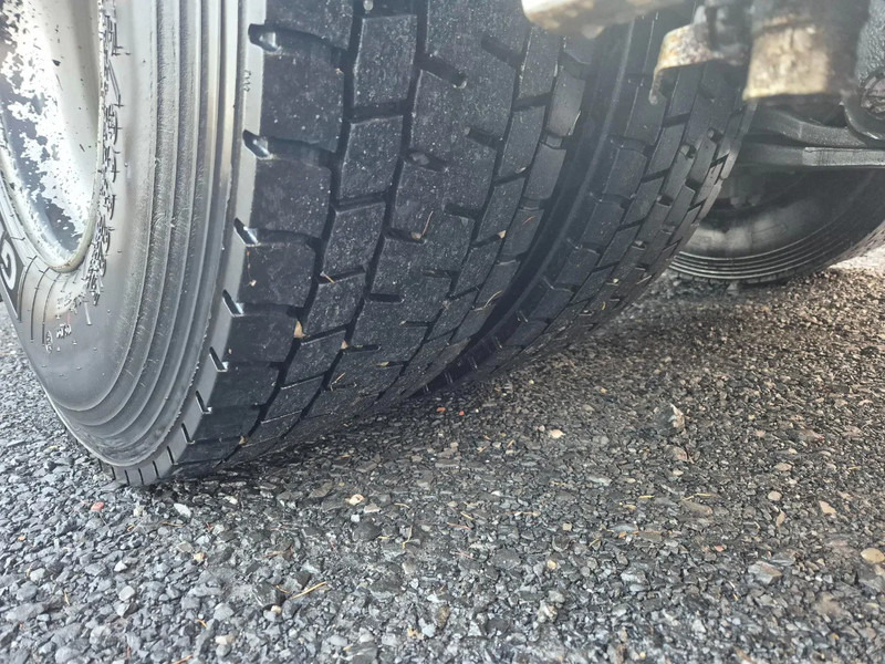 Camion citerne Scania P310 13500L CARBURANT / FUEL - 4 COMP