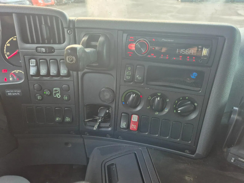 Camion citerne Scania P310 13500L CARBURANT / FUEL - 4 COMP