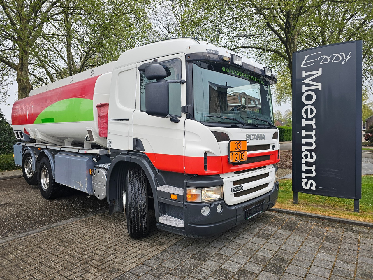 Camion citerne Scania P420 Cp 19 6x2*4