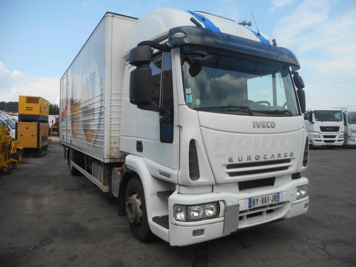 Camion fourgon Iveco Eurocargo 140E25