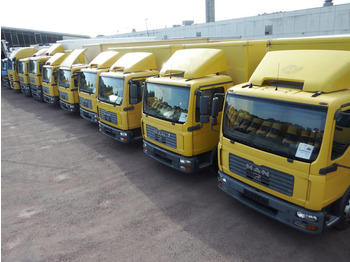 Camion fourgon MAN TGL 12.240 4x2 BL LBW - AHK