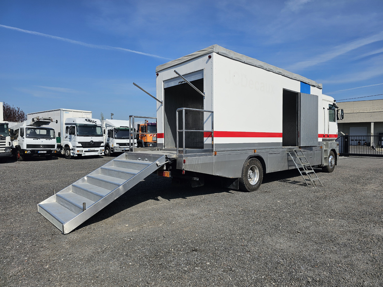Camion fourgon Renault AE380 PHASE1