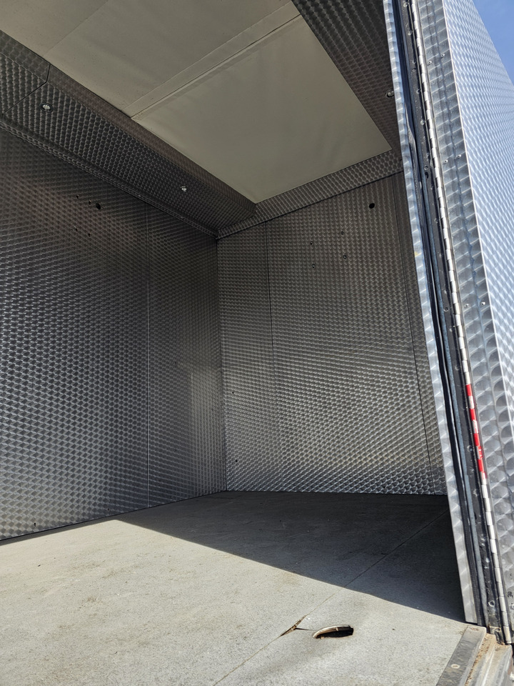 Camion fourgon Renault AE380 PHASE1