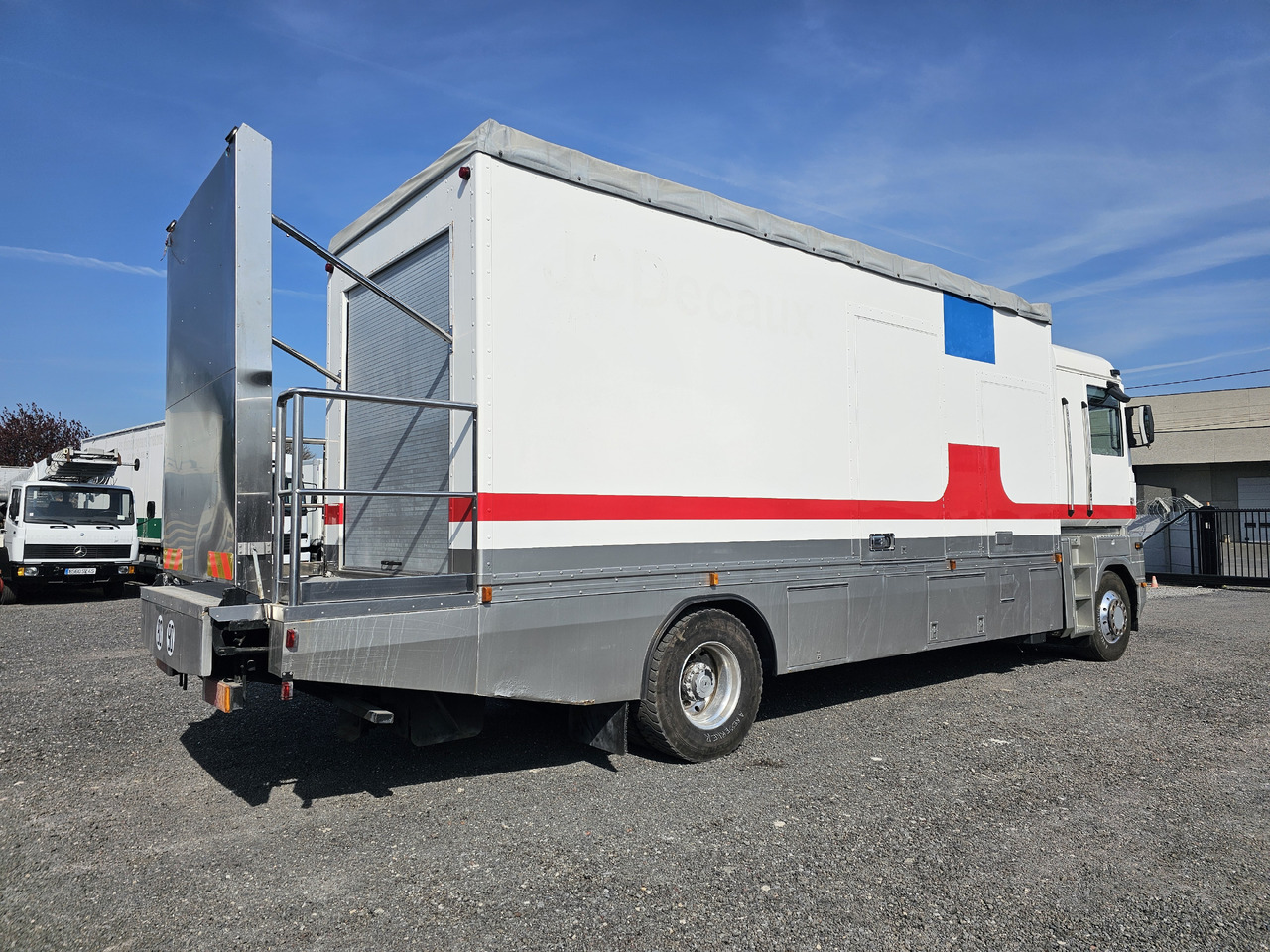 Camion fourgon Renault AE380 PHASE1