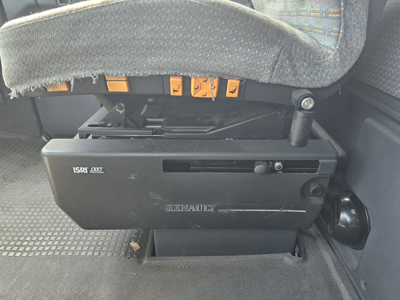 Camion fourgon Renault AE380 PHASE1