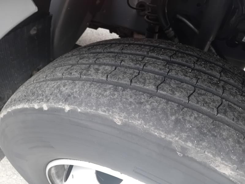 Camion fourgon Renault D16