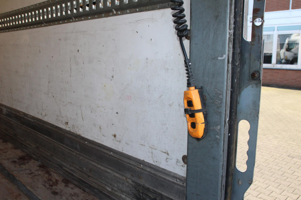 Camion fourgon Renault D  280E6 Wide  Koffer  LBW   nur 268Tkm!