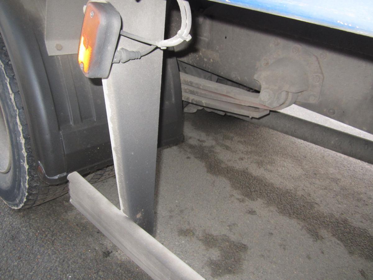 Camion fourgon Renault Midlum 180.13 Dci