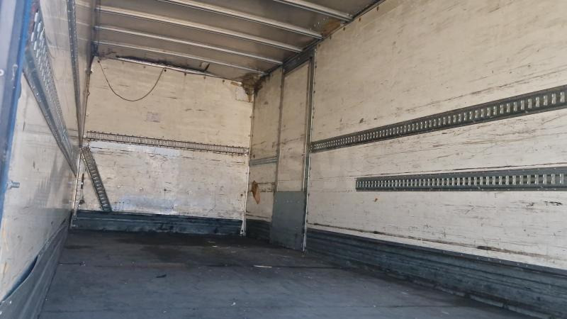 Camion fourgon Renault Midlum 220 DCI