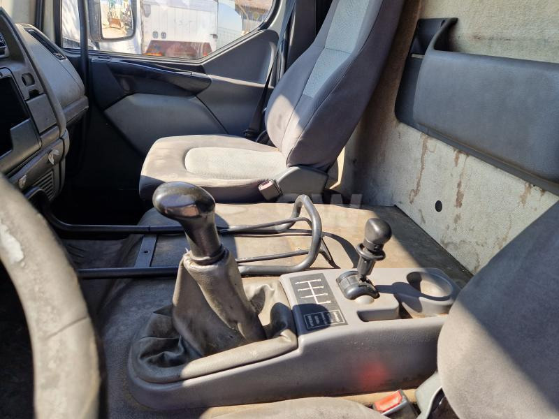 Camion fourgon Renault Midlum 220 DCI