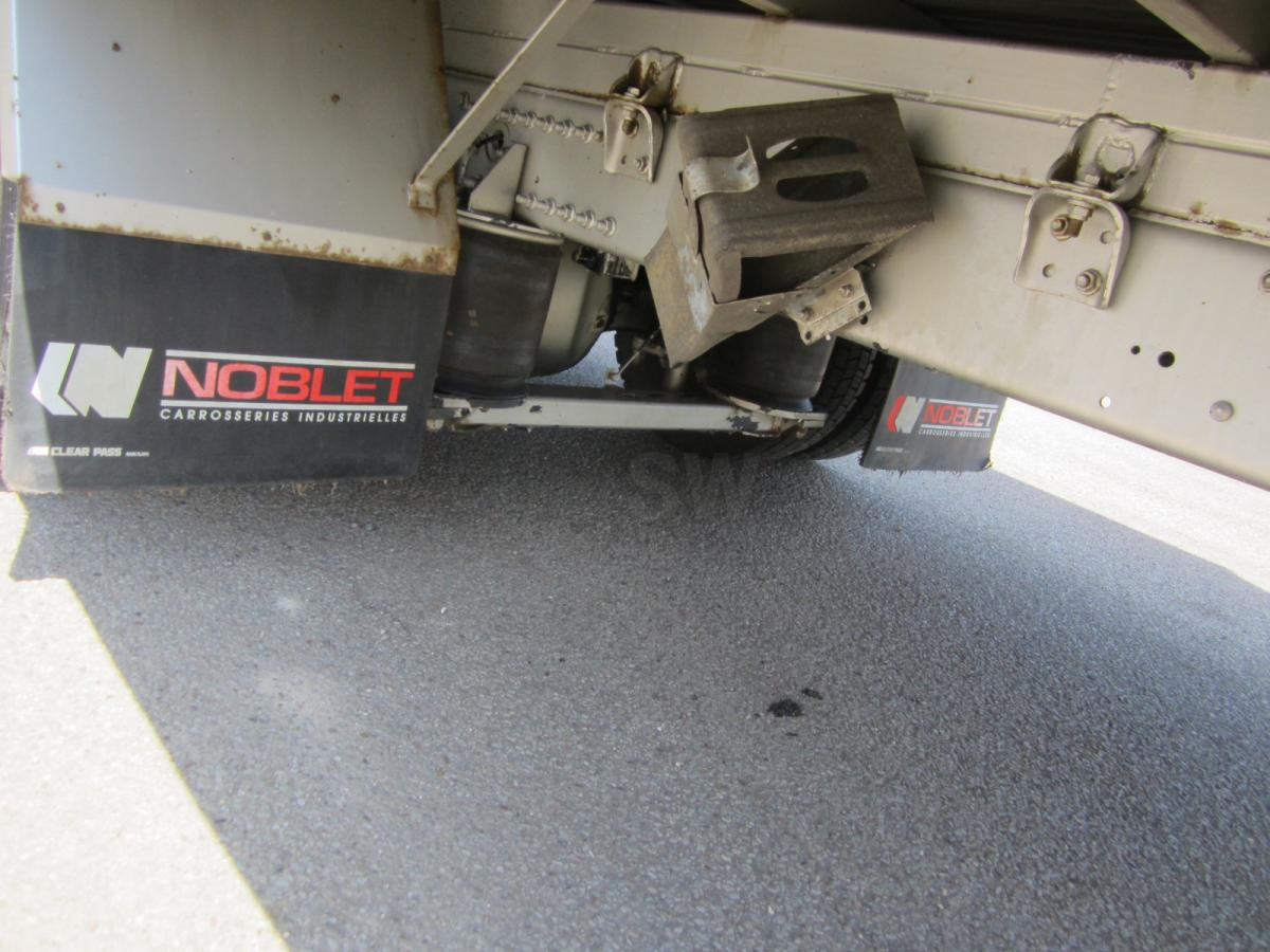 Camion fourgon Renault Midlum 220 DXI