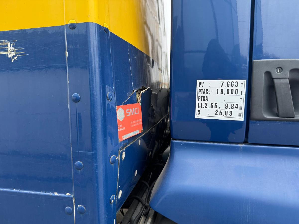 Camion fourgon Renault Midlum 270 DXI