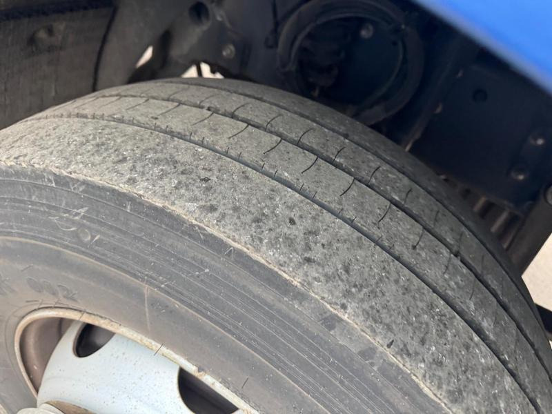 Camion fourgon Renault Midlum 270 DXI