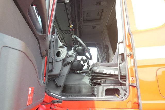 Camion fourgon Scania 310 6x2, Komplett-Zug, 105m³, Blumen, LBW