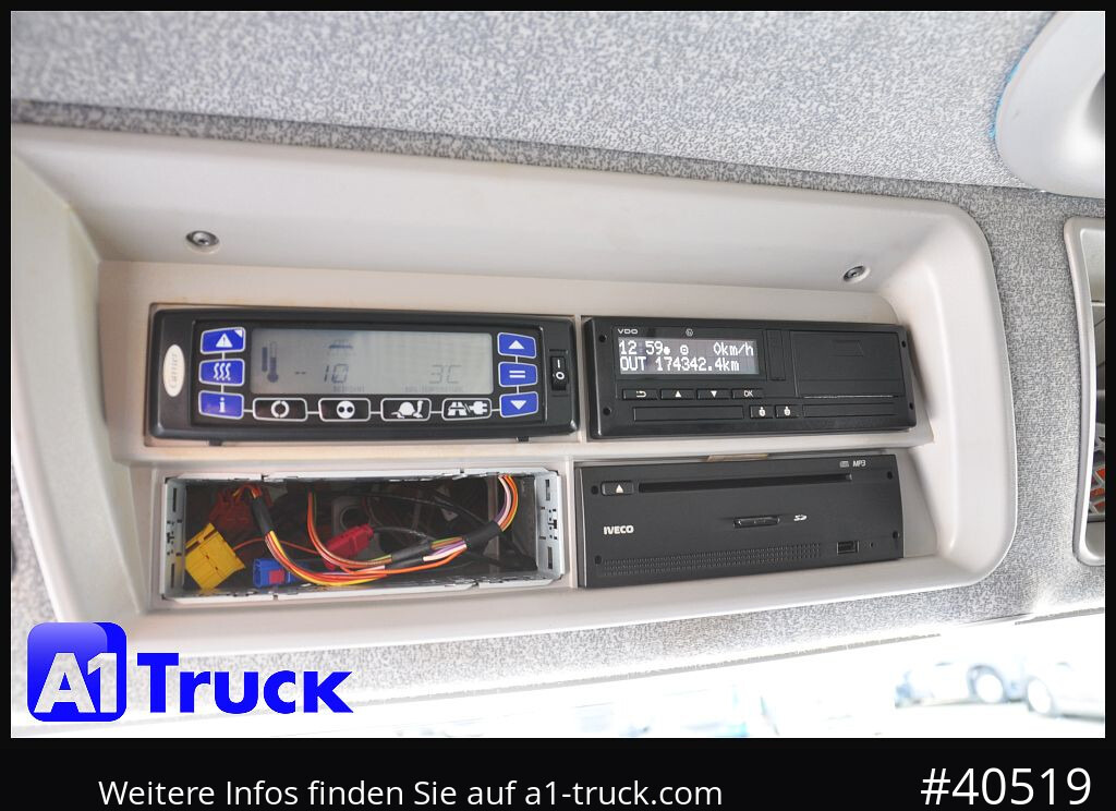 Camion frigorifique IVECO AT260SY 460 Stralis Carrier Navi Lenkachse