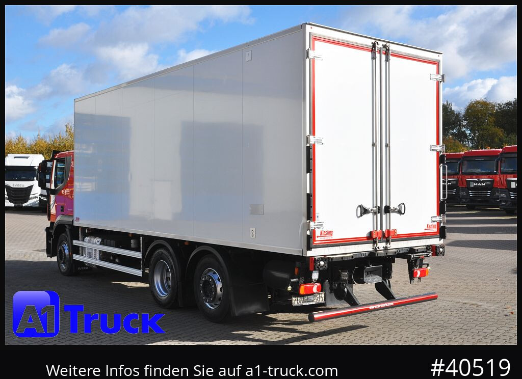 Camion frigorifique IVECO AT260SY 460 Stralis Carrier Navi Lenkachse