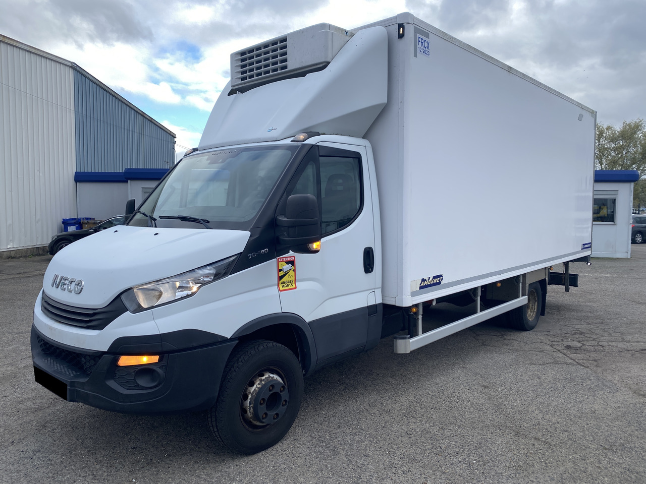 Camion frigorifique IVECO DAILY 70C18
