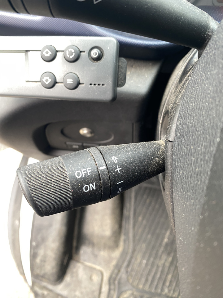 Camion frigorifique IVECO DAILY 70C18