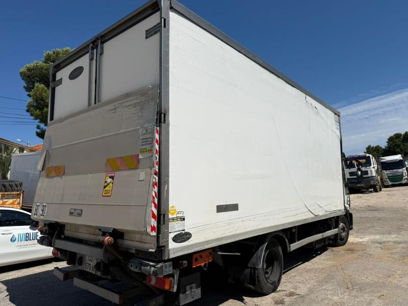 Camion frigorifique Iveco 120E22 CAISSE FRIGO HAYON