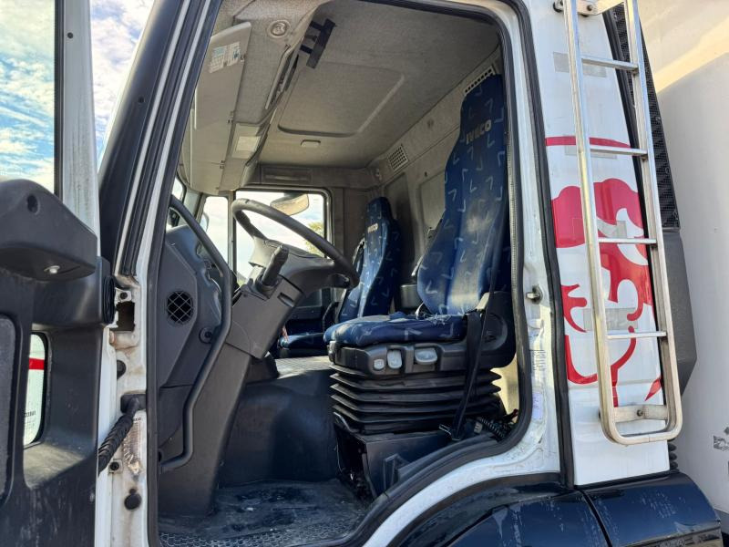 Camion frigorifique Iveco Stralis 360