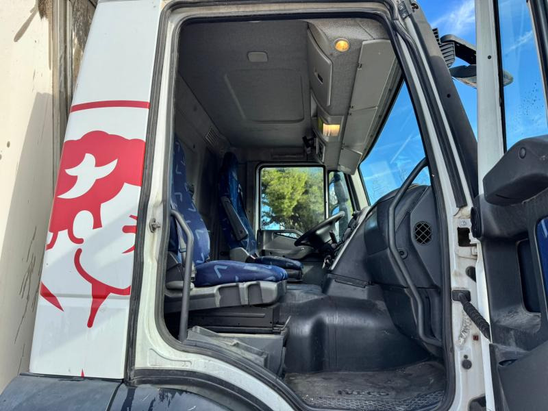 Camion frigorifique Iveco Stralis 360