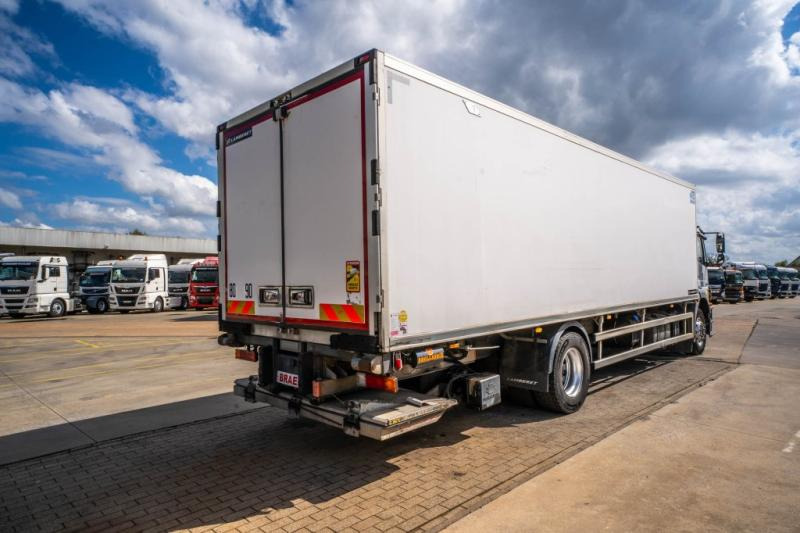 Camion frigorifique Mercedes AXOR 1829 BL-MP3 +CARRIER+DHOLLANDIA