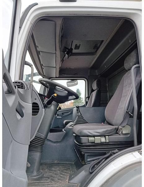 Camion frigorifique Mercedes-Benz Axor 1833