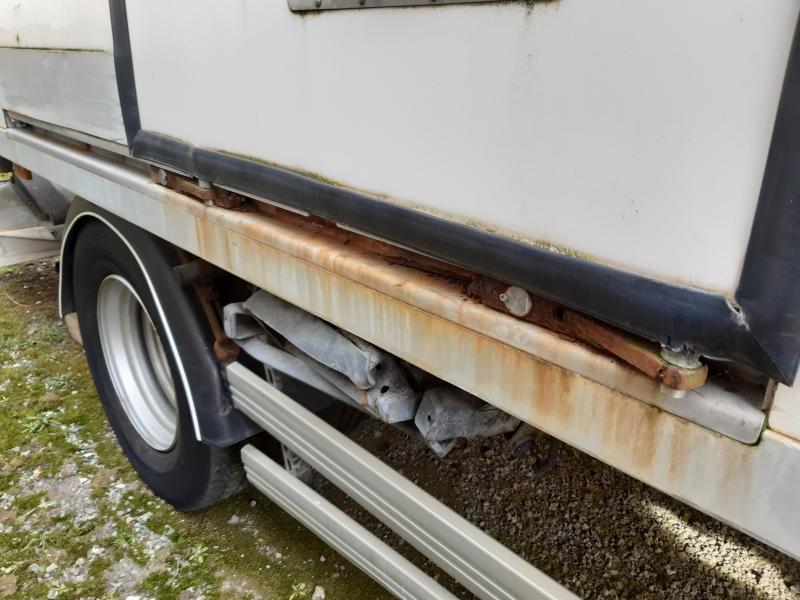 Camion frigorifique Renault Midlum 220 DXI