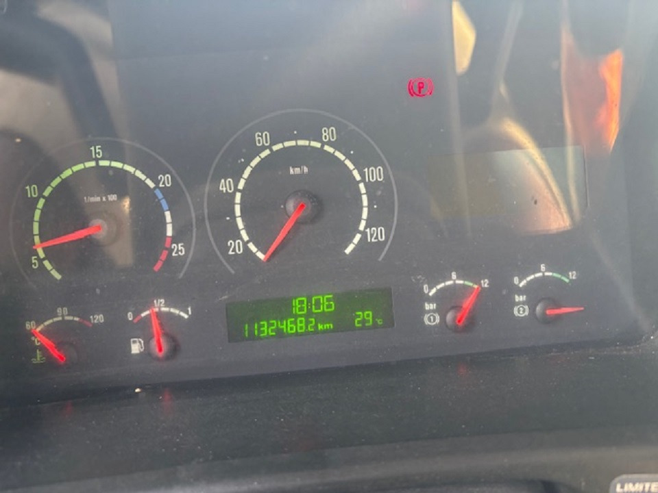 Camion frigorifique SCANIA P310