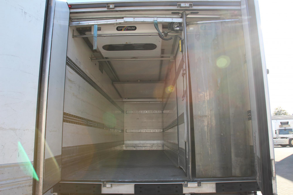 Camion frigorifique Volvo FL 260 E5  TK Spectrum Bi-Tri-Temp. Strom Tür+LBW