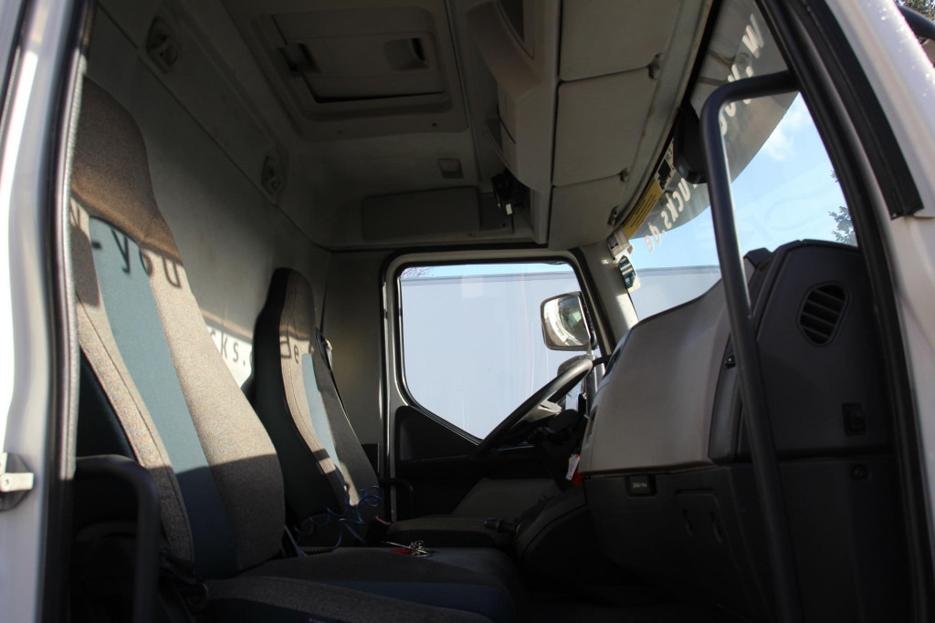 Camion frigorifique Volvo FL 280 E6 CS 1150  Strom  Tür+LBW 2t.  FRC2025