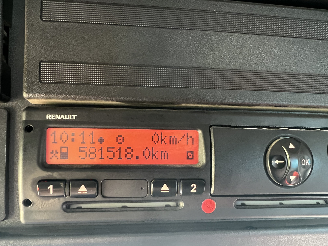 Camion grue RENAULT plateau grue radio commandée 380 DXI