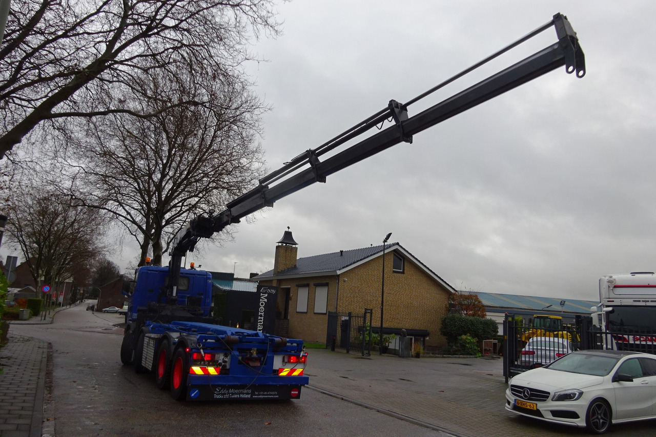 Camion grue Scania R 124G 420 8x2