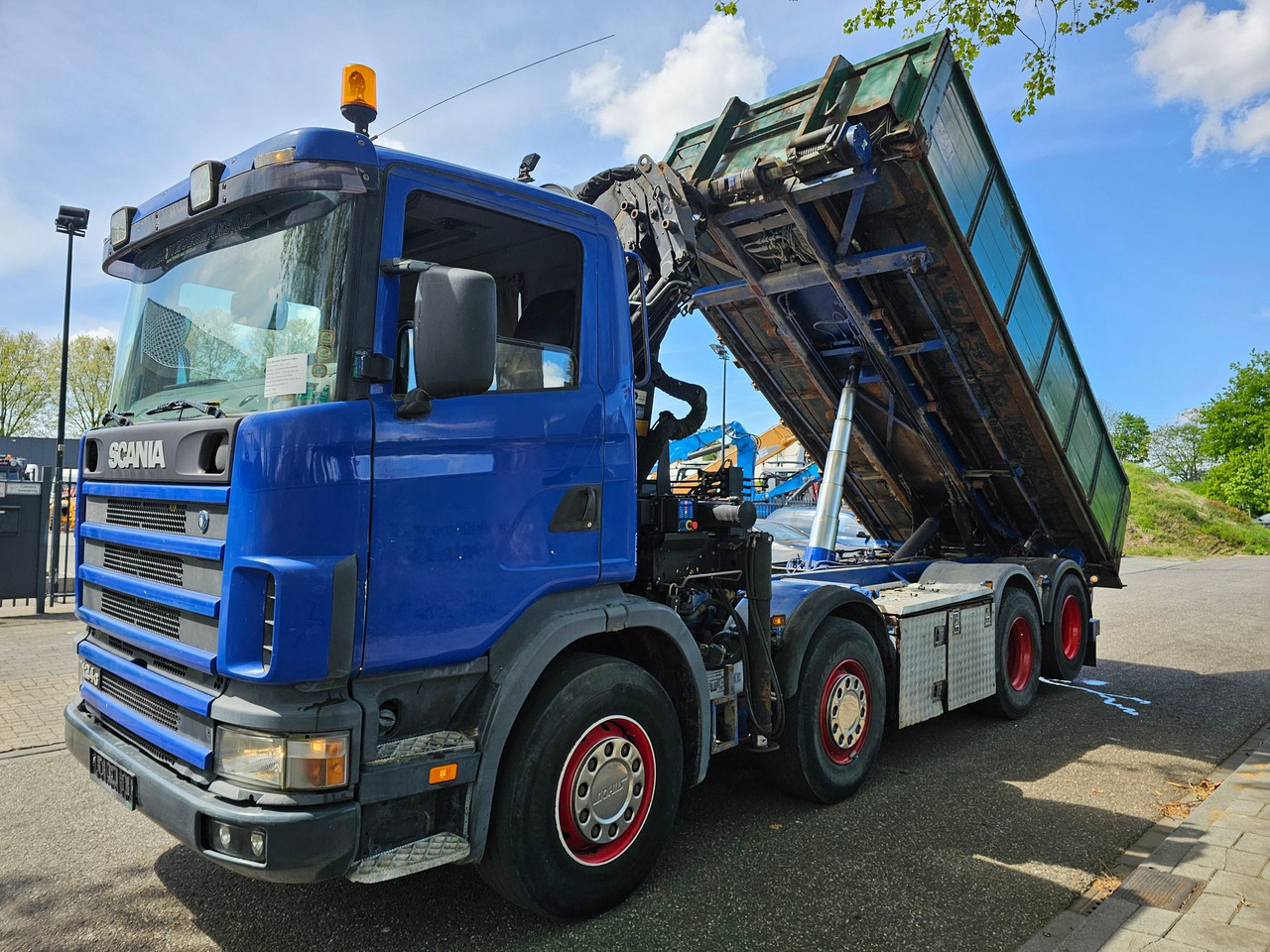Camion grue Scania R 124G 420 8x2