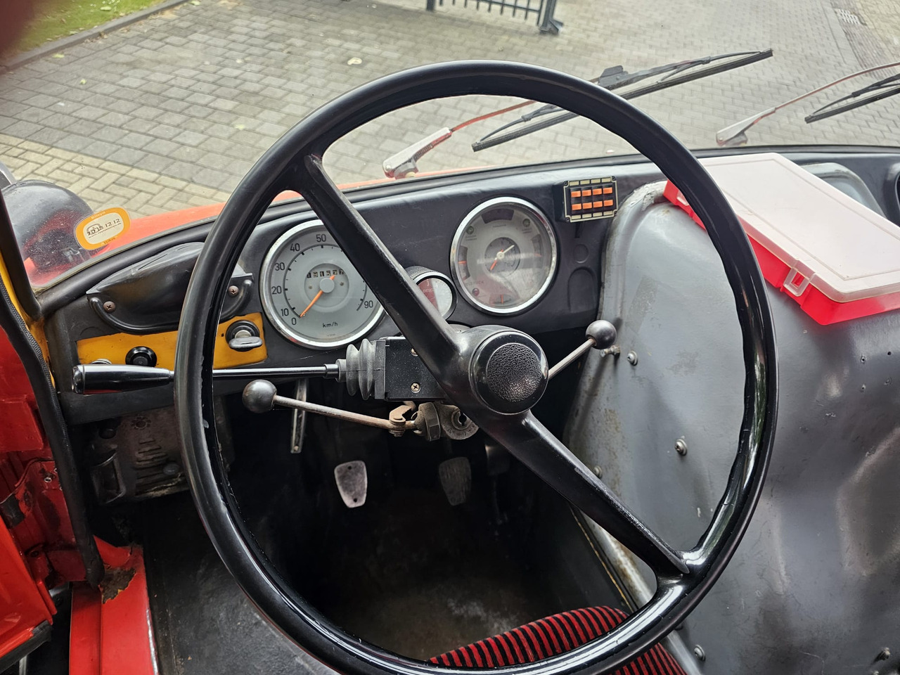 Camion grue Unimog 406/U9000 4x4