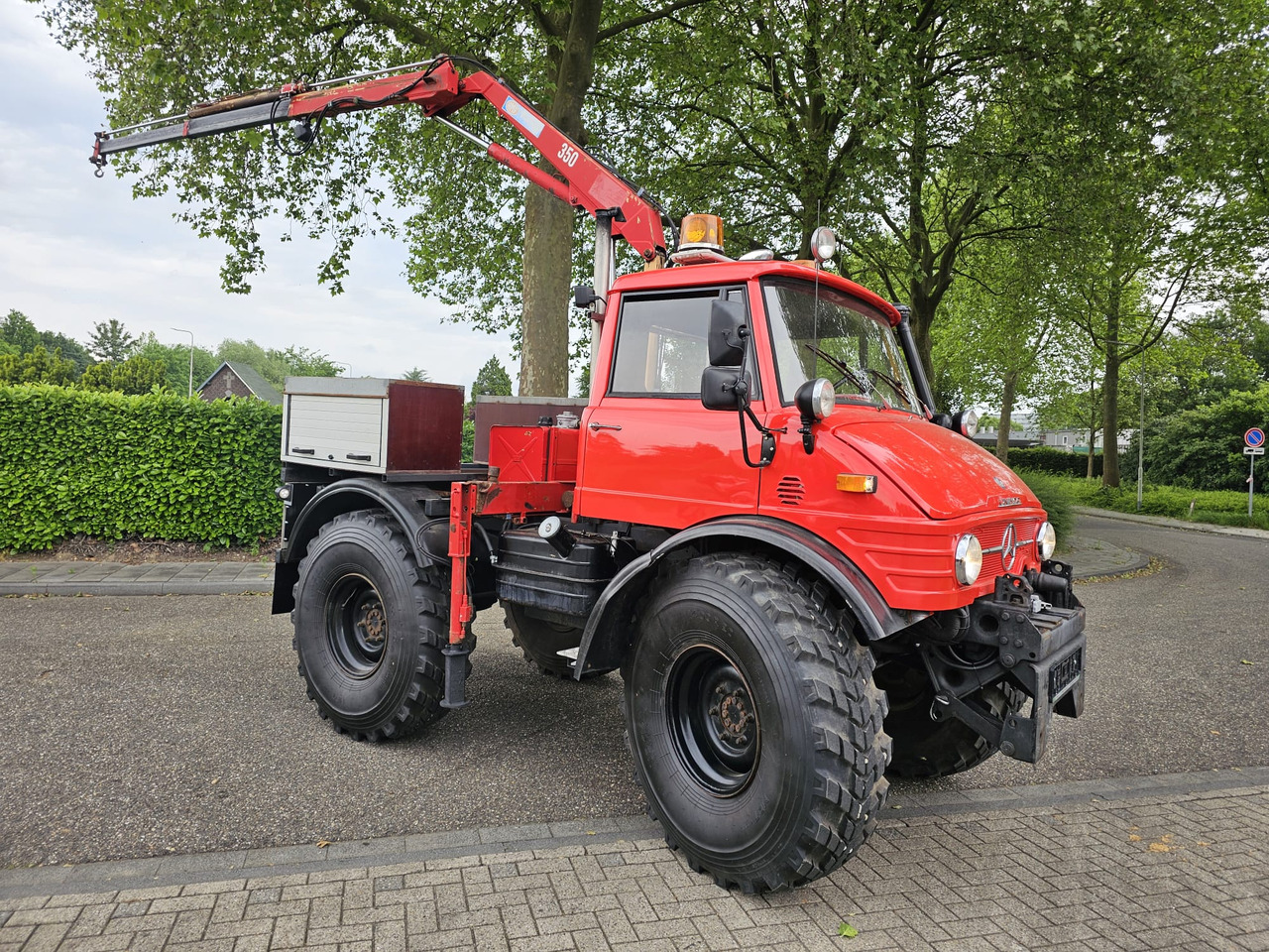 Camion grue Unimog 406/U9000 4x4