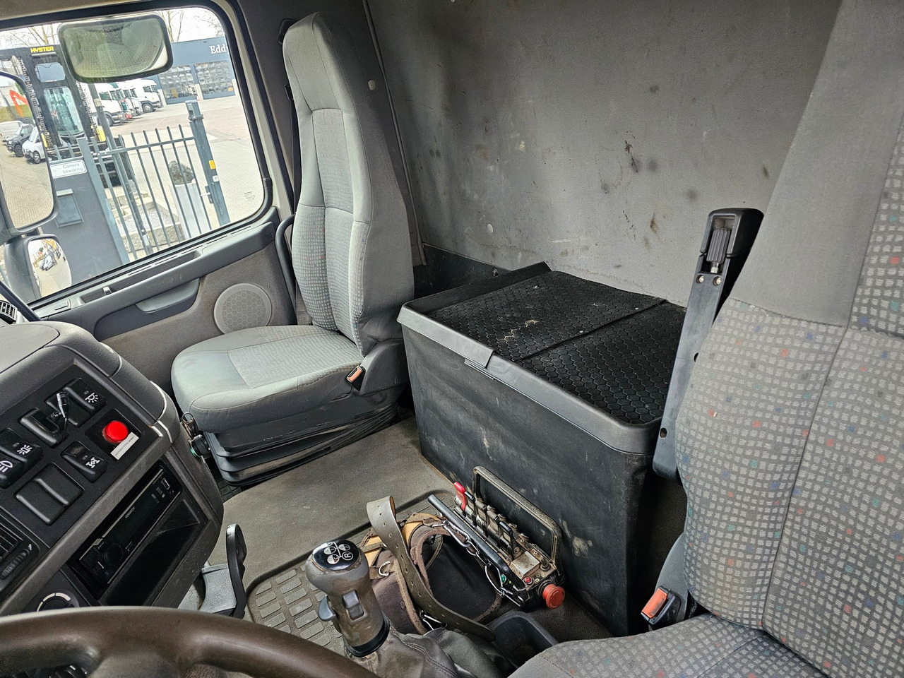 Camion grue Volvo FH 420 8x4