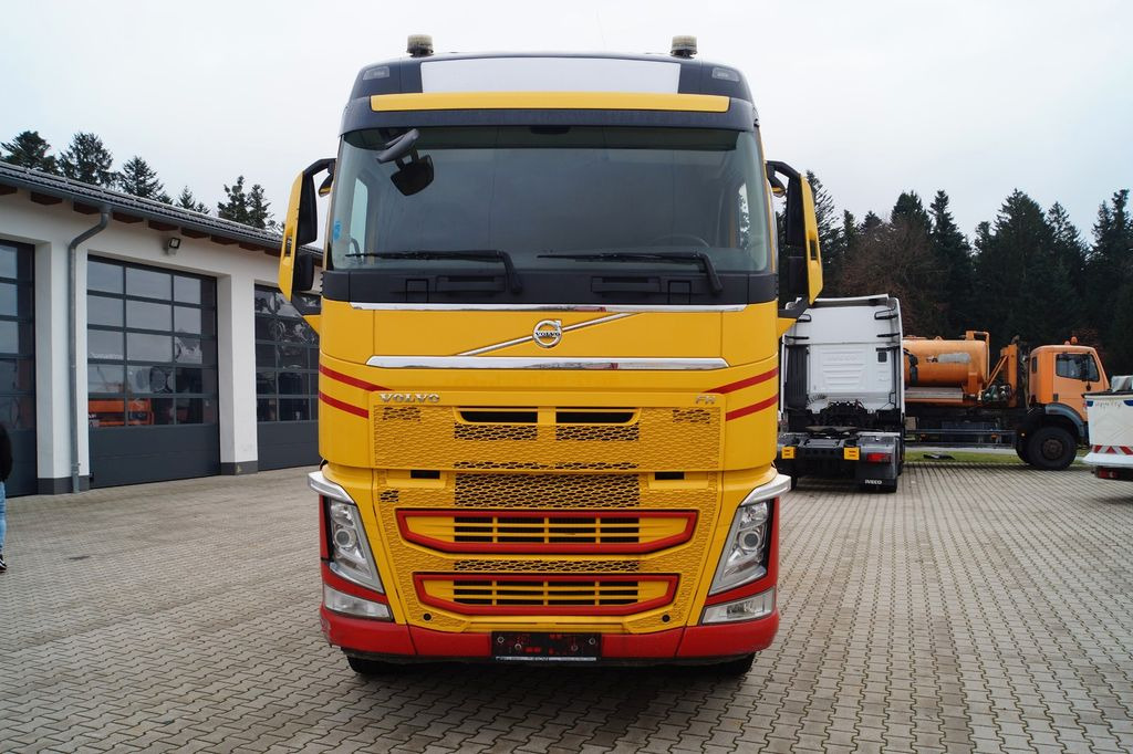 Camion grumier Volvo FH 500 Holztrans. mit Penz 12Z9 Holzkran