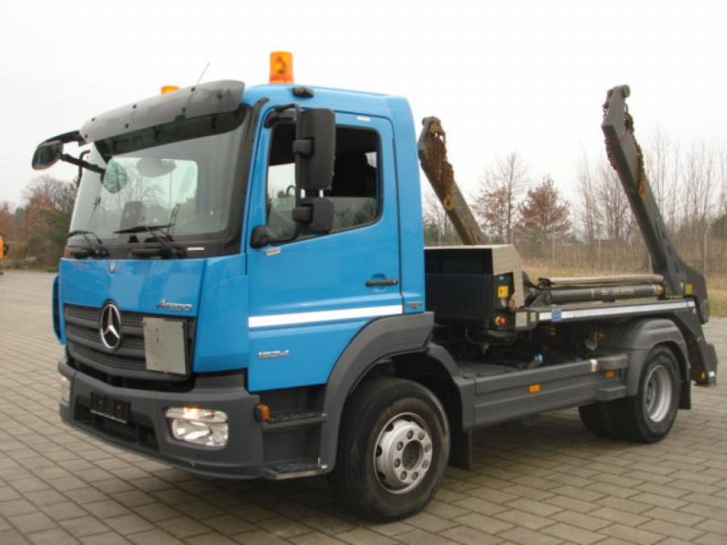 Camion multibenne MERCEDES-BENZ Atego 1524 K  Absetzkipper TOP +Funkfernbed.