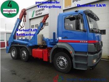 Camion multibenne Mercedes-Benz 2528 Tele autom. Verriegelung Deutscher LKW